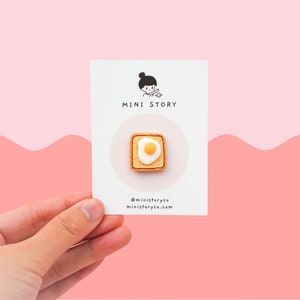 Egg Toast Pin | Breakfast Brooch | Sunny Side up Egg on Bread Pin | Cute Brunch Accessory | Foodie&#39;s Gift for Friends