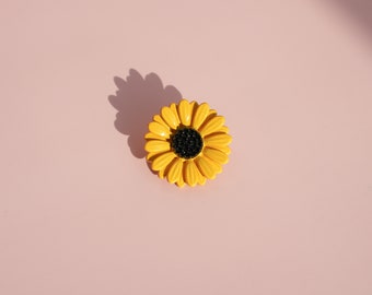 Sunflower Brooch | Daisy Enamel Pin | Yellow Flower Lapel Pin | Aesthetic Brooch | Floral Accessory | Botanical Jewelry