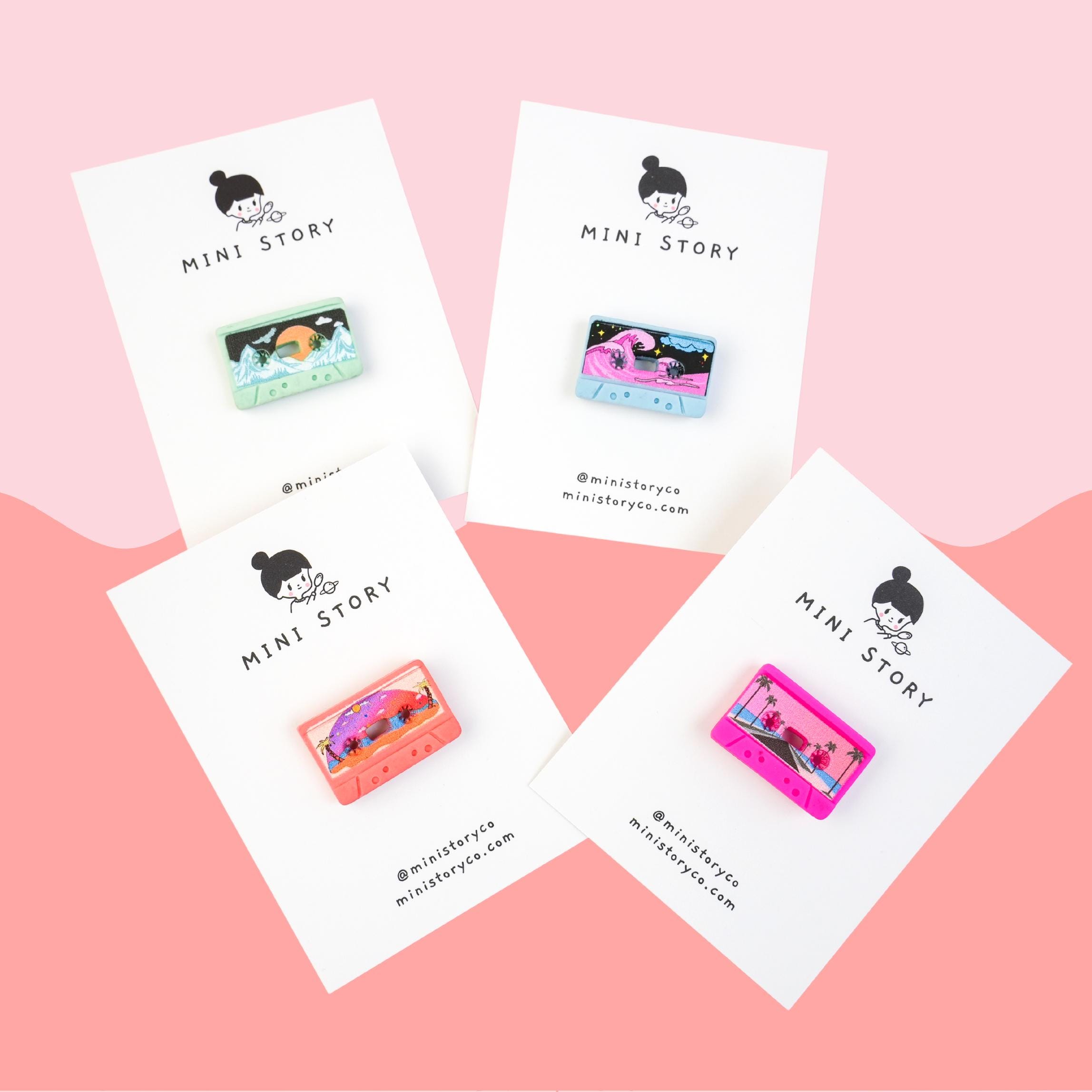 4 Broches épingle à Revers Forme Cassette Audio Rétro - Style Dessin Animé - Pour Femme, Déguisement - 8