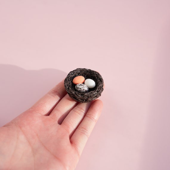 Bird Nest Decor Magnet | Twig Bird Nest with Eggs | Miniature Bird Nest Fridge Magnet | Easter Gift for Nature Lovers | Nature-Themed Gift
