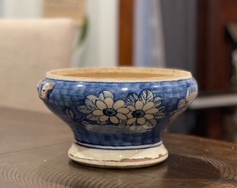 Vintage Ceramic Pot – 1970s Hand-Drawn Floral Glazed Vase, 11"