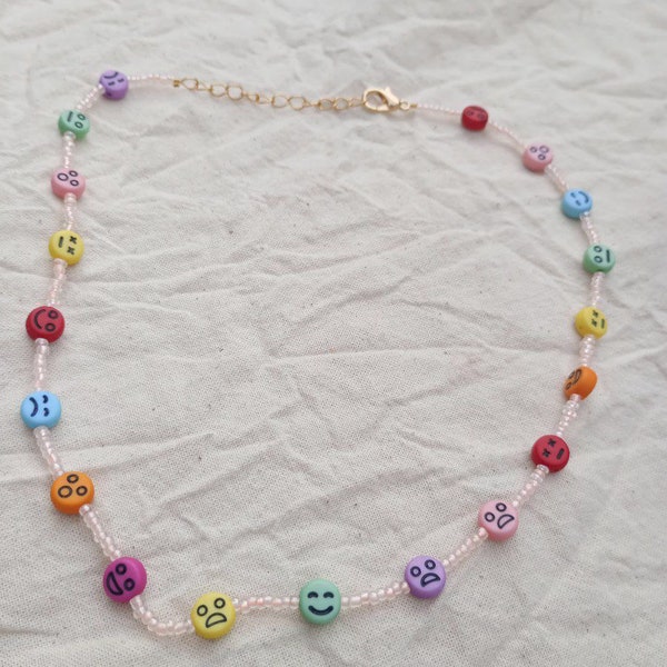 Süße Perlenkette mit Smileys