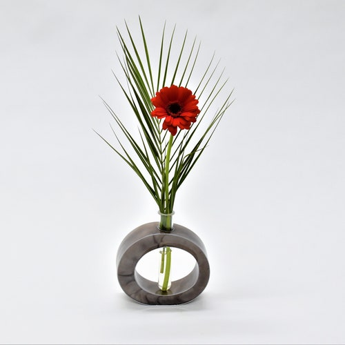 Modern Epoxy Resin Vase for Floral Arrangements Kuko Art Design