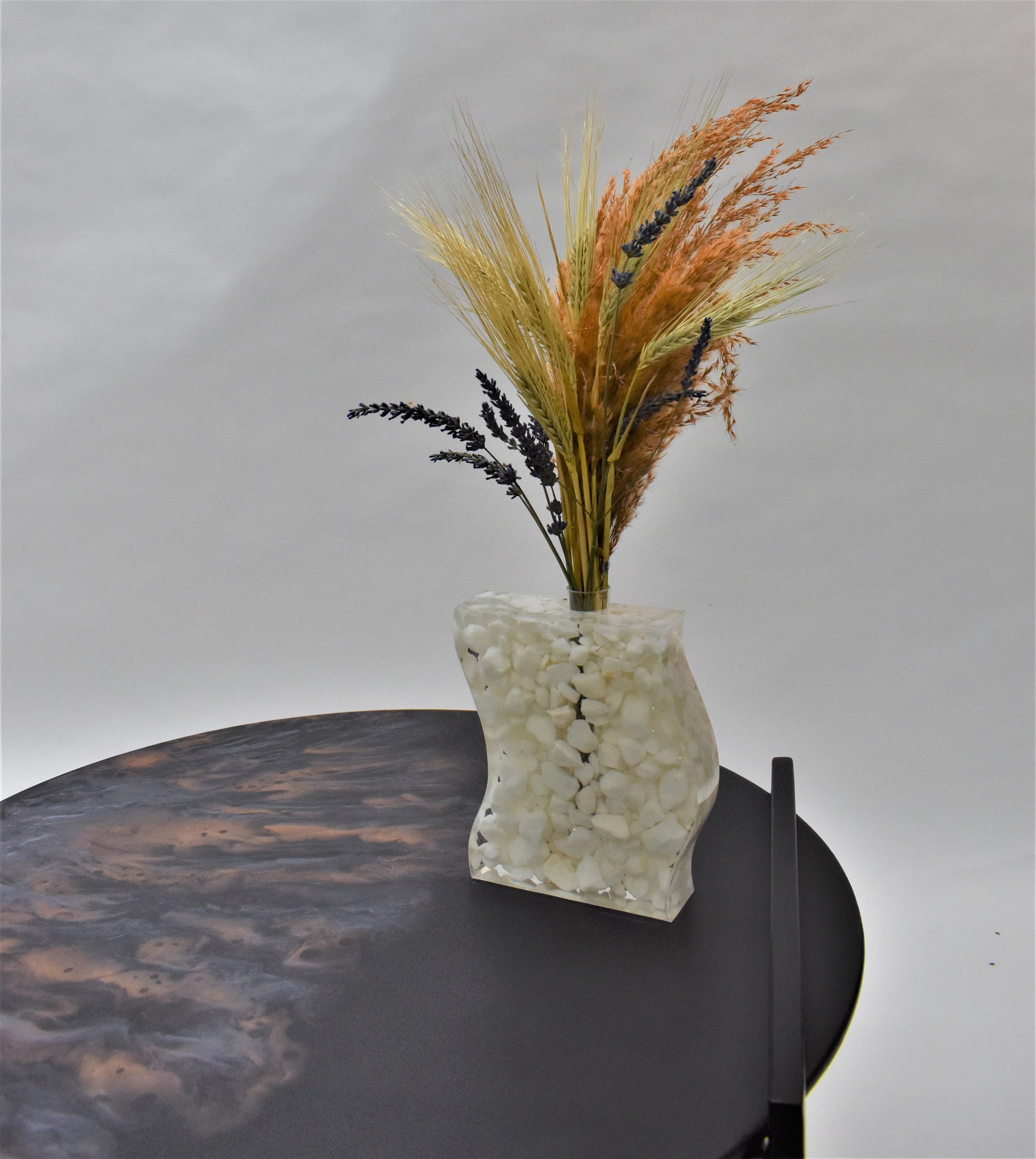 Modern Epoxy Resin Vase for Floral Arrangements Kuko Art Design