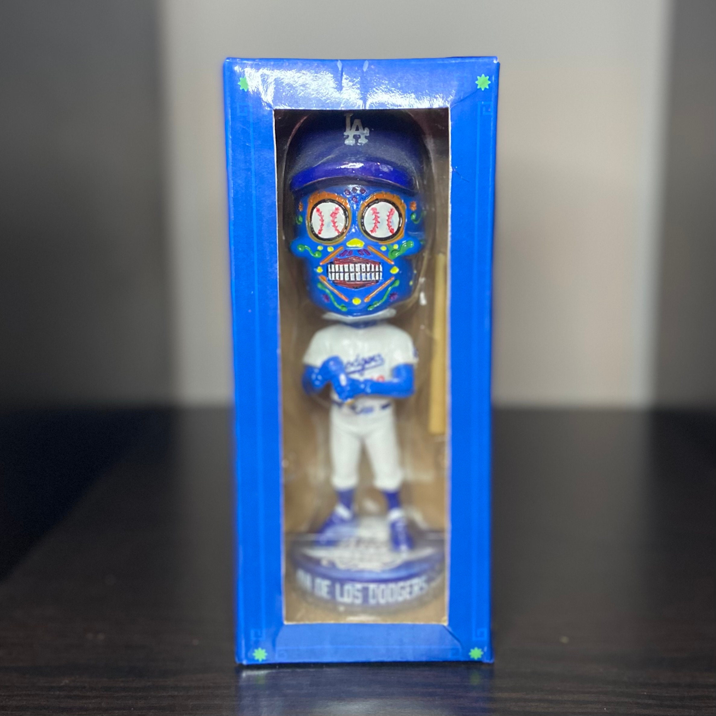 Dia De Los Dodgers Muertos T-Shirt