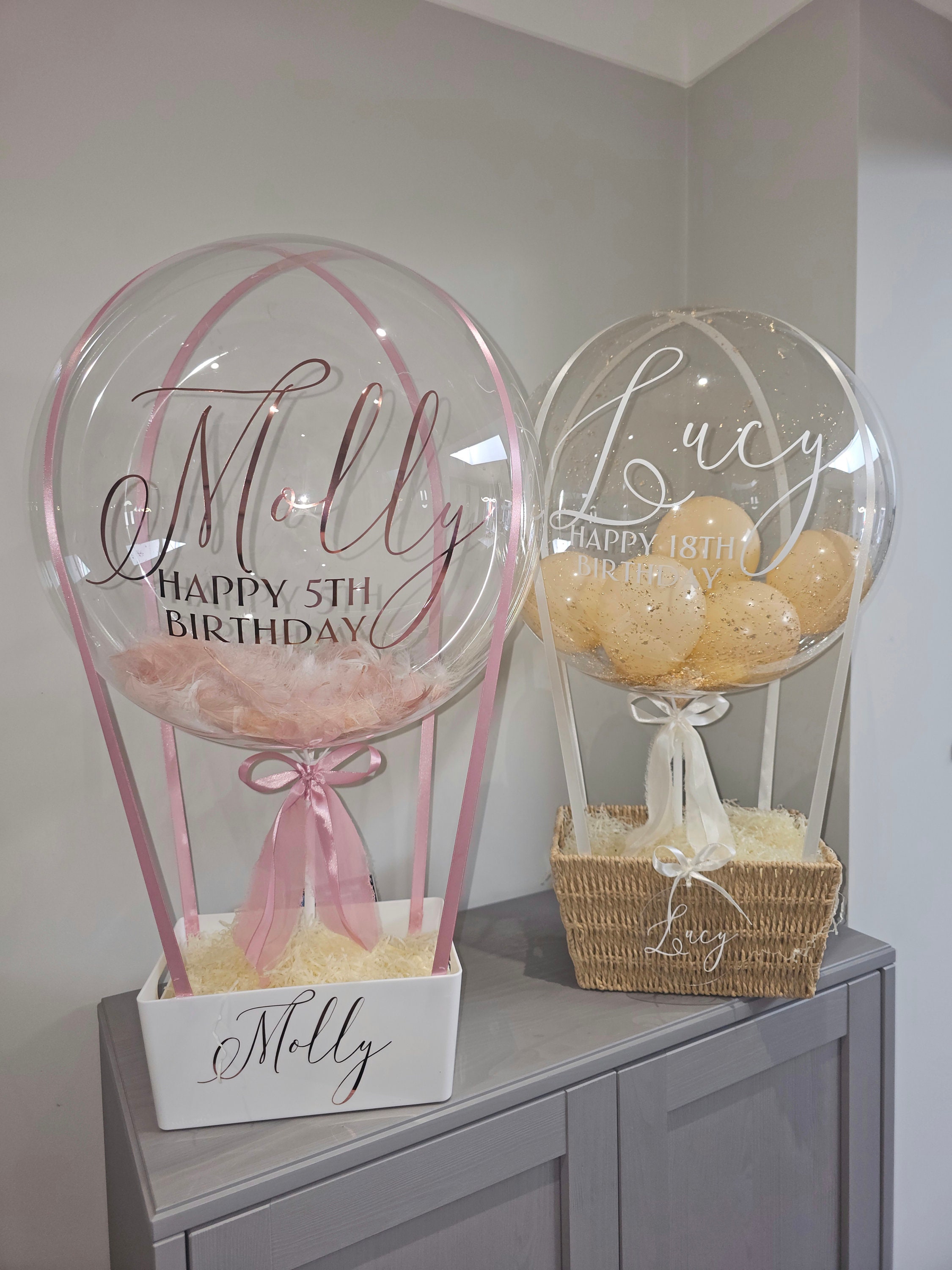 Globo aerostático personalizado. Cesta vacía para llenar tus propios  regalos. Variedad de colores. Regalo para bebé, cumpleaños, Eid Mubarak., image size:2250x3000