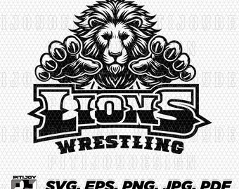 Puede incluir: Ilustración en blanco y negro de un león con las patas levantadas, con la palabra "LIONS" en negrita arriba y "WRESTLING" abajo.