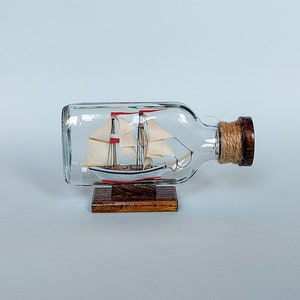 Ship in bottle, decoration, nautical