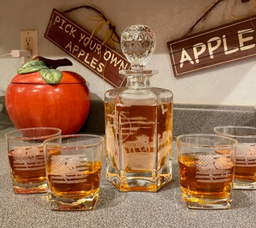 Cowboy Country Western Mustang Decanter Glasses Flask Coasters Bar Ware