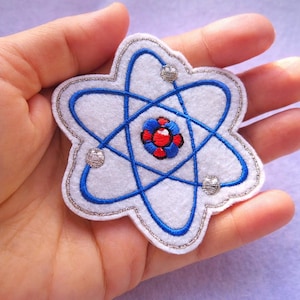 Atom Patch Embroidered Iron On – Science Patch – Physics Patch – Chemistry Gift – STEM Gift – Nerd Jacket Patch – Teacher Gift – Nerd Patch