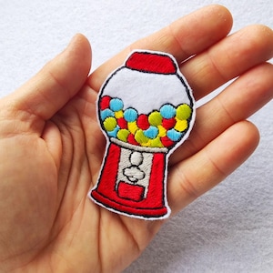Tuggummimaskin-märke Broderat Stryk-på – Godismaskin-märke – Retro godismärke – Kawaii-märke – Y2K-märke – Söt jackmärke