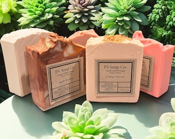 Saponette naturali artigianali Bath & Body. Disponibili in numerose fragranze.