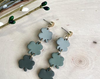 Ombré Shamrock Polymer Clay Dingelörhängen, St. Patrick’s Day
