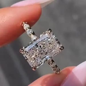 Radiant Cut Moissanite Engagement Ring, Radiant Cut Engagement Ring,3 Carat Radiant Cut Solitaire, Solitaire Promise Ring, Wedding Gift Ring