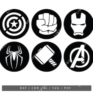 Peut inclure: Six icônes circulaires noires et blanches représentant des logos de super-héros populaires. Les logos incluent le bouclier de Captain America, le masque d'Iron Man, un poing, le marteau de Thor, la toile de Spider-Man et le logo des Avengers.