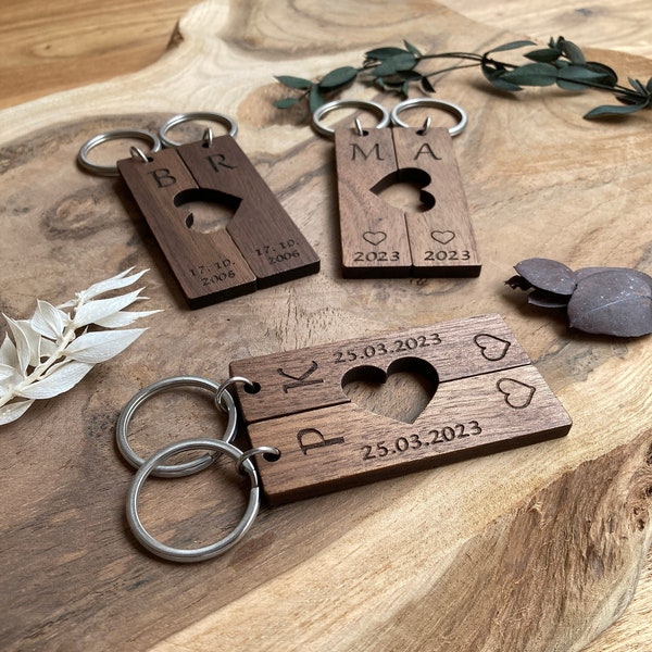 Partneranhänger personalisiert, Schlüsselanhänger aus Holz, Gravur, Geschenk Jahrestag, Hochzeitstag, Paare, Valentinstag, Herz, Weihnachten