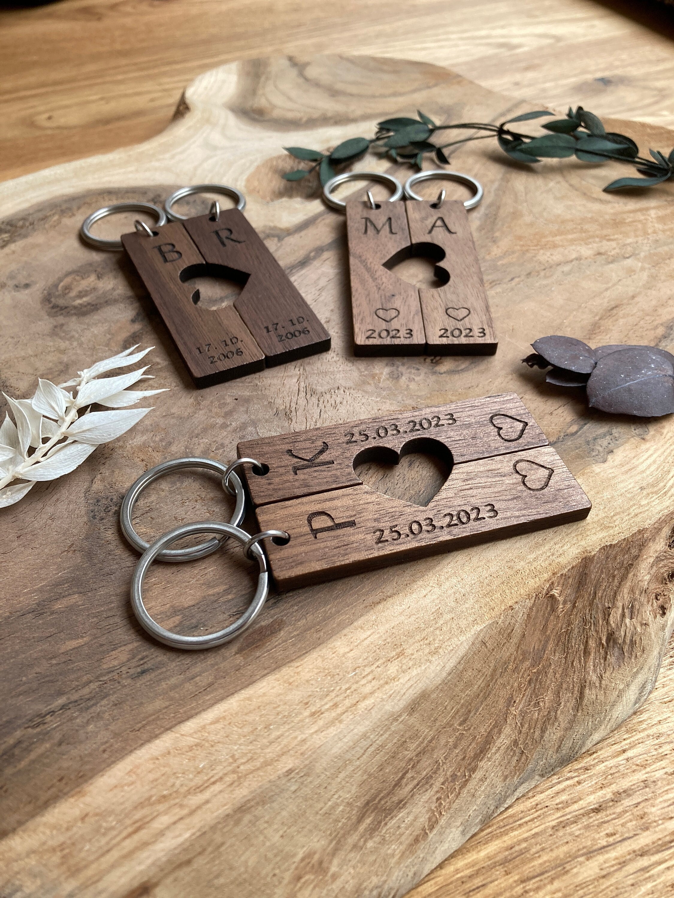 Porte-clés en forme de coeur en bois ♥︎ • Little Anana