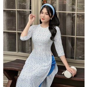 White Floral Lụa Phi Yến Áo Dài: Vietnamese Traditional Dress