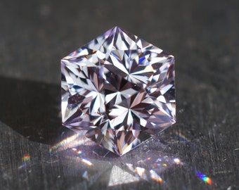 MADE to ORDER. Light lavender YAG in my ‘Facet at the Disco’ design. 7.5-8 mm Portuguese style hexagon. Super sparkly!