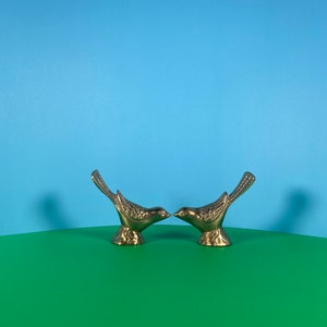 Vintage Brass Birds, Pair of Bird Sculptures, Mid Century Figurines, Brass Miniatures, Farmhouse Decor
