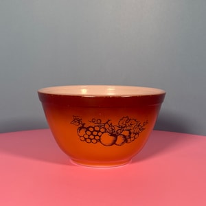 Pyrex Old Orchard Pattern Mixing Bowl # 401, 1 1/2 pt