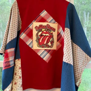 Bluza z kapturem i ponczo inspirowana Rolling Stonesami