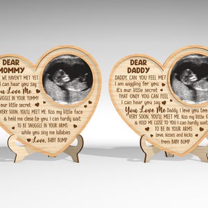 Letrero SVG personalizado con la frase "Querida mamá, papá, te quiero desde la barriguita", regalo para mamá y papá, día de la madre, archivos SVG Glowforge, archivos cortados con láser