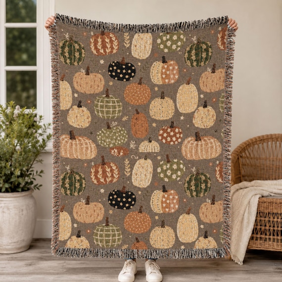 Fall Pumpkins Blanket for Halloween Decor, Cozy Pumpkin Woven Blanket, Fall Patchwork Throw for Fall Home Décor, Halloween Blanket