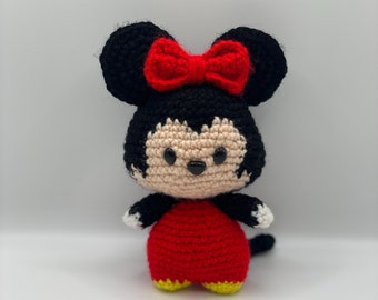 Minnie Mouse Amigurumi