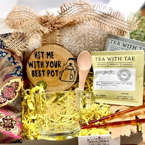Hygge Gift Box for Her, Cozy Gift Set, Self-Care Gift, Wellness Gift Set, Pamper Hamper for Woman, Gifts for Women Pamper Box, Tea Lover Set