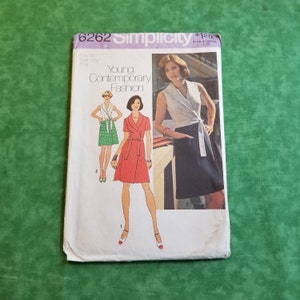 Simplicity 6262 CUT Young Contemporary Fashion Pattern - Misses&#39; Short Front-Wrap Dress - Miss Size 10 - Bust 32 1/2&quot; (1974) Used Sewing