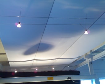 Panel de techo textil, panel acústico de diseño SCREENBASE 125 x 125 cm. Paneles de estudio textil. Hecho a mano en Alemania