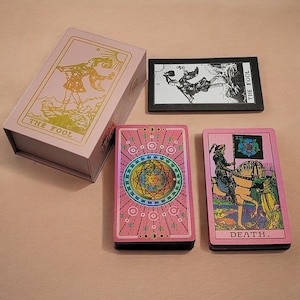 Jeu de tarot rose, jeu de cartes de tarot avec guide, coffret cadeau de luxe.