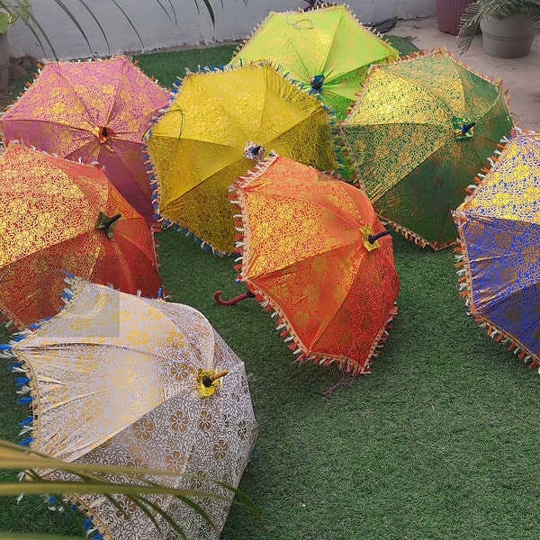 Vibrant Party Backdrop and Colorful Mini Umbrella,parsol Indian Wedding Umbrellas for Backdrop and Table Centerpiece Decorations