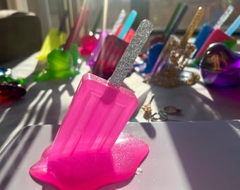 Geschmolzenes klares rosa Popsicle | Ringhalter | Ring Display | Süßigkeiten Dekor | Zufälliges Geschenk | Schreibtisch Geschenk | Schreibtisch Dekor | Schmuckhalter | Briefbeschwerer