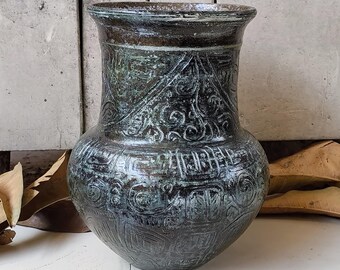 Black Tribal Terracotta Vase Handmade Clay Pottery Hand-Engraved Rustic Urn Antique Nepalese Terracotta Pot Home Decor Vintage Clay Vase