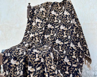 Vintage inspired throw Handmade Throw, Floral Print Cotton Blanket, Decorative Throw with Tassels, Hand Loomed Room Decor.