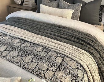 Black Floral Kantha Quilt Boho Cotton Bedspread Handmade Indian Kantha Blanket Queen Size Bohemian Bedding