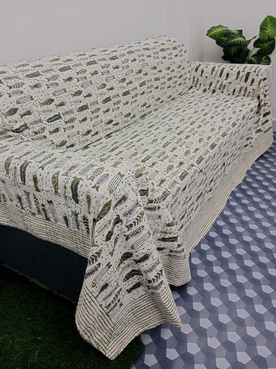 Handmade Kantha Quilt - Indian Block Print Bedding in King Size - Cozy Throw Blanket Ideal for Mother’s Day Gift or Bedroom Makeover