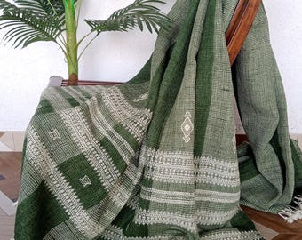 Cozy Wool Throw Blanket – Handcrafted Bed Throw, Vintage Bohemian Style Winter Blanket for Sofa or Bed, Rustic Warm Handmade Decor Gift