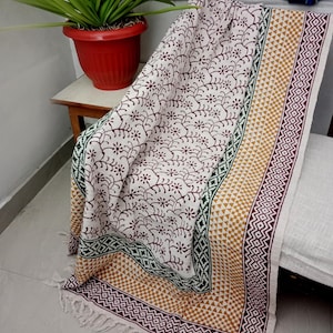 Handgemaakte premium bankdecoratie kamer, decor plaid Handblokprint plaid katoenen plaid deken Kwasten Handgeweven katoenen sofa plaid blokprint.