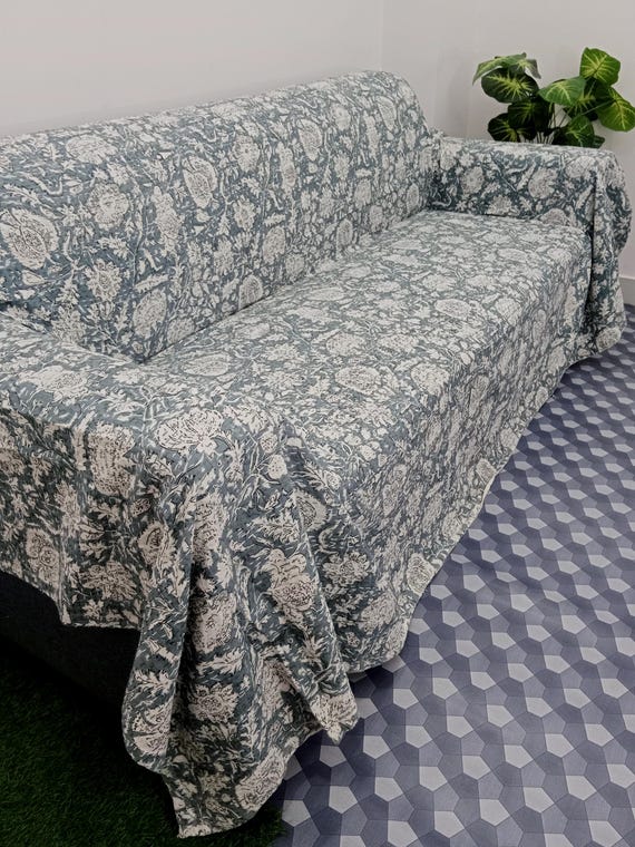 Handcrafted Kantha Quilt King Size - Soft Cotton Throw Blanket with Traditional Indian Design - Cozy and Stylish Bedspread for a Boho Home