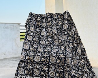 Floral Print Cotton Blanket, Decorative Throw with Tassels, Hand Loomed Room Decor. Premium vintage inspired throw Handmade Throw