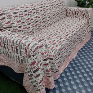 Handmade Kantha Quilt - Indian Block Print Bedding in King Size - Cozy Throw Blanket Ideal for Mother’s Day Gift or Bedroom Makeover