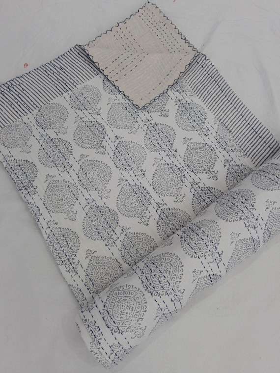 Handmade Kantha Quilt - Indian Block Print Bedding in King Size - Cozy Throw Blanket Ideal for Mother’s Day Gift or Bedroom Makeover