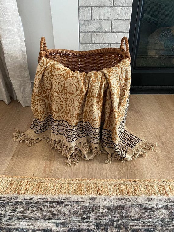 Handmade Throw Handblock print Throw Cotton Throw Blanket Sofa Décor Room Décor Tassels Hand Loomed Block Print Cotton Sofa Throw.