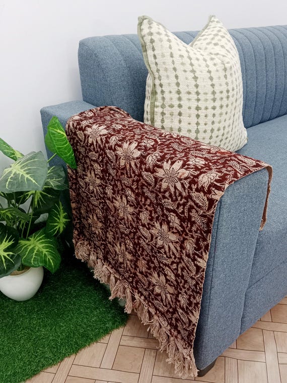 Boho Cotton Throw Blanket – Handwoven with Tassels, Intricate Handblock Print & Vibrant Bohemian Design for Cozy Living Room, Couch