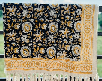 Premium Handmade Cotton Throw Blanket – Cozy Boho Blanket with Tassels  Beautiful Handblock Print for Living Room, Couch & Bedroom Décor