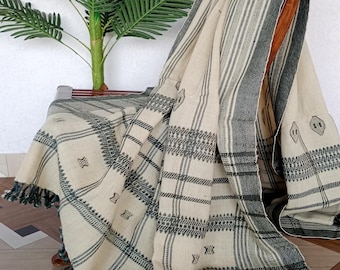 Handwoven Bhujodi Wool Throw Blanket: Indian Bed Cover with Pompoms