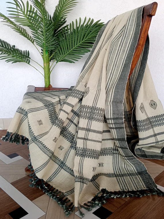 Indian Wool Bed Cover | Bhujodi Blanket | Handwoven Wool Throw Blanket | Traditional Kutch Wool for Bed or Sofa